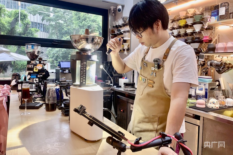 咖啡加工工陈施磊：从此风味有了“解码本”PG电子麻将胡了2模拟器新职业面对面丨