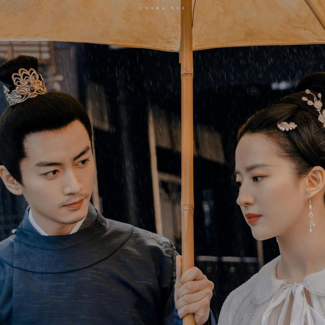 晓与陈妍希的“较量”：魔高一尺道高一丈麻将胡了试玩平台官宣离婚1天后回看陈