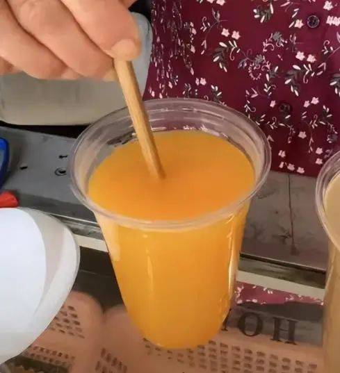 10元手冲“咖啡阿姨”：生意淡了快乐回来了麻将胡了app从日销400杯到100杯